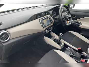 Used Nissan Micra 2017 for sale - 76008102: Photo