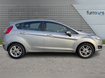 Used Ford Fiesta 2015 for sale - 76960055: Photo