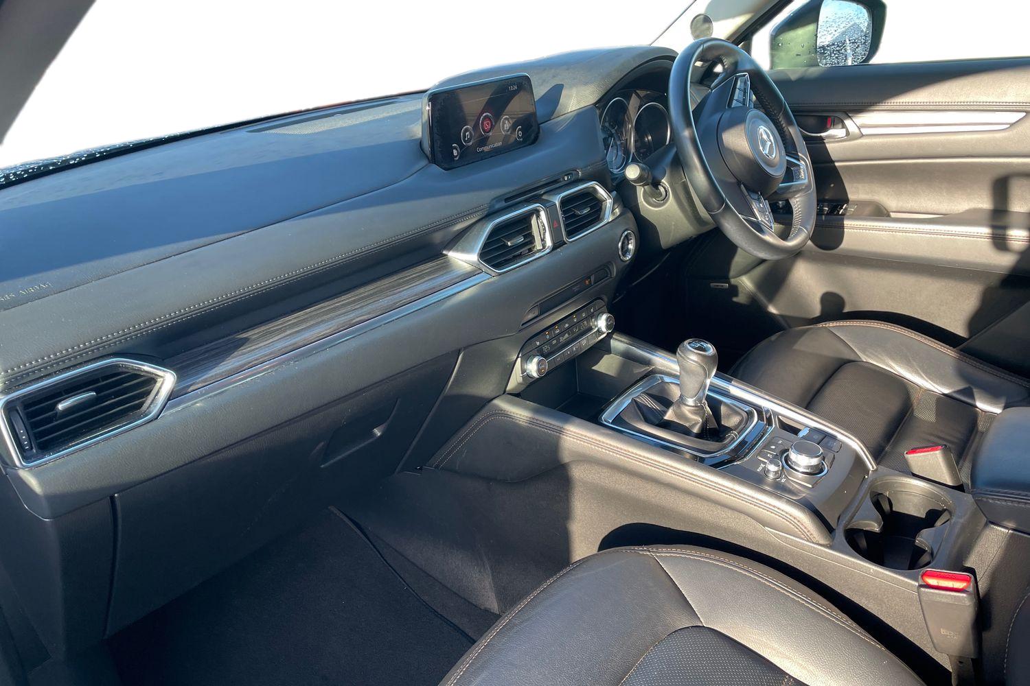 Used Mazda CX-5 2019 for sale - 76872677: Photo 2