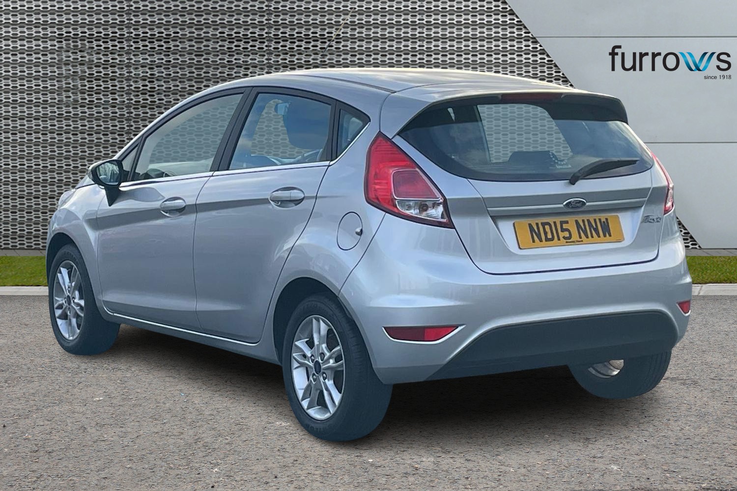 Used Ford Fiesta 2015 for sale - 77127454: Photo 3