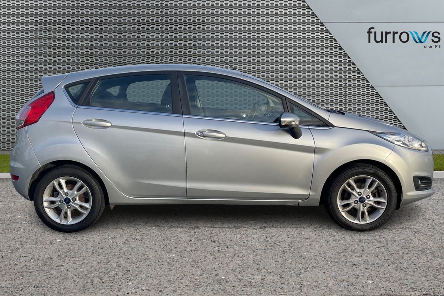 Used Ford Fiesta 2015 for sale - 77127454: Photo 4