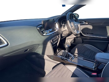 Used Kia Ceed 2025 for sale - 76872073: Photo