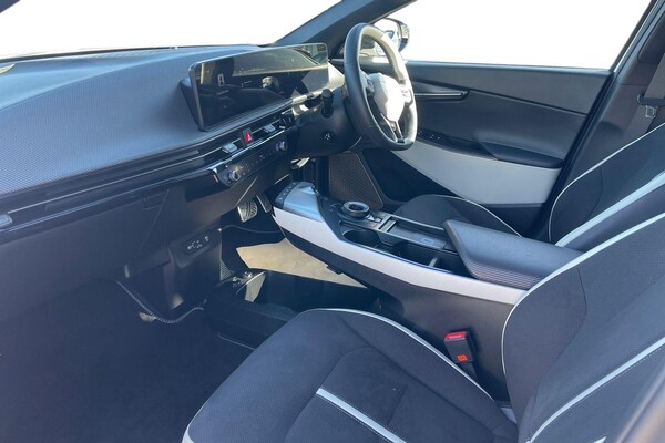 Used Kia EV6 2024 for sale - 76161333: Photo 2
