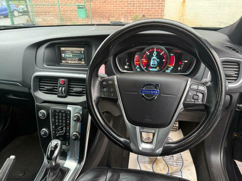 Used Volvo V40 2014 for sale - 77155621: Photo 13