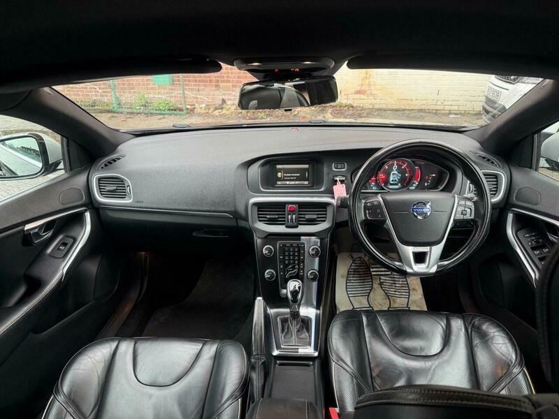 Used Volvo V40 2014 for sale - 77155621: Photo 15