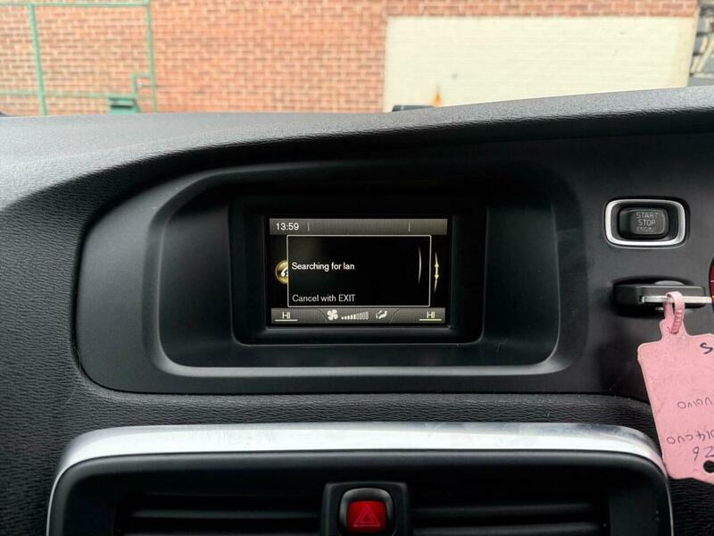 Used Volvo V40 2014 for sale - 77155621: Photo 22