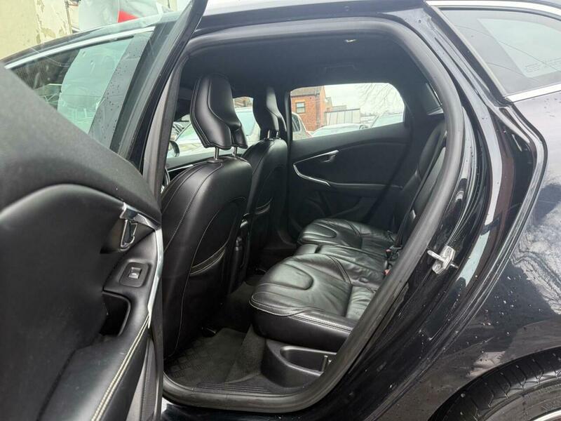 Used Volvo V40 2014 for sale - 77155621: Photo 30