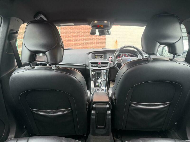 Used Volvo V40 2014 for sale - 77155621: Photo 34