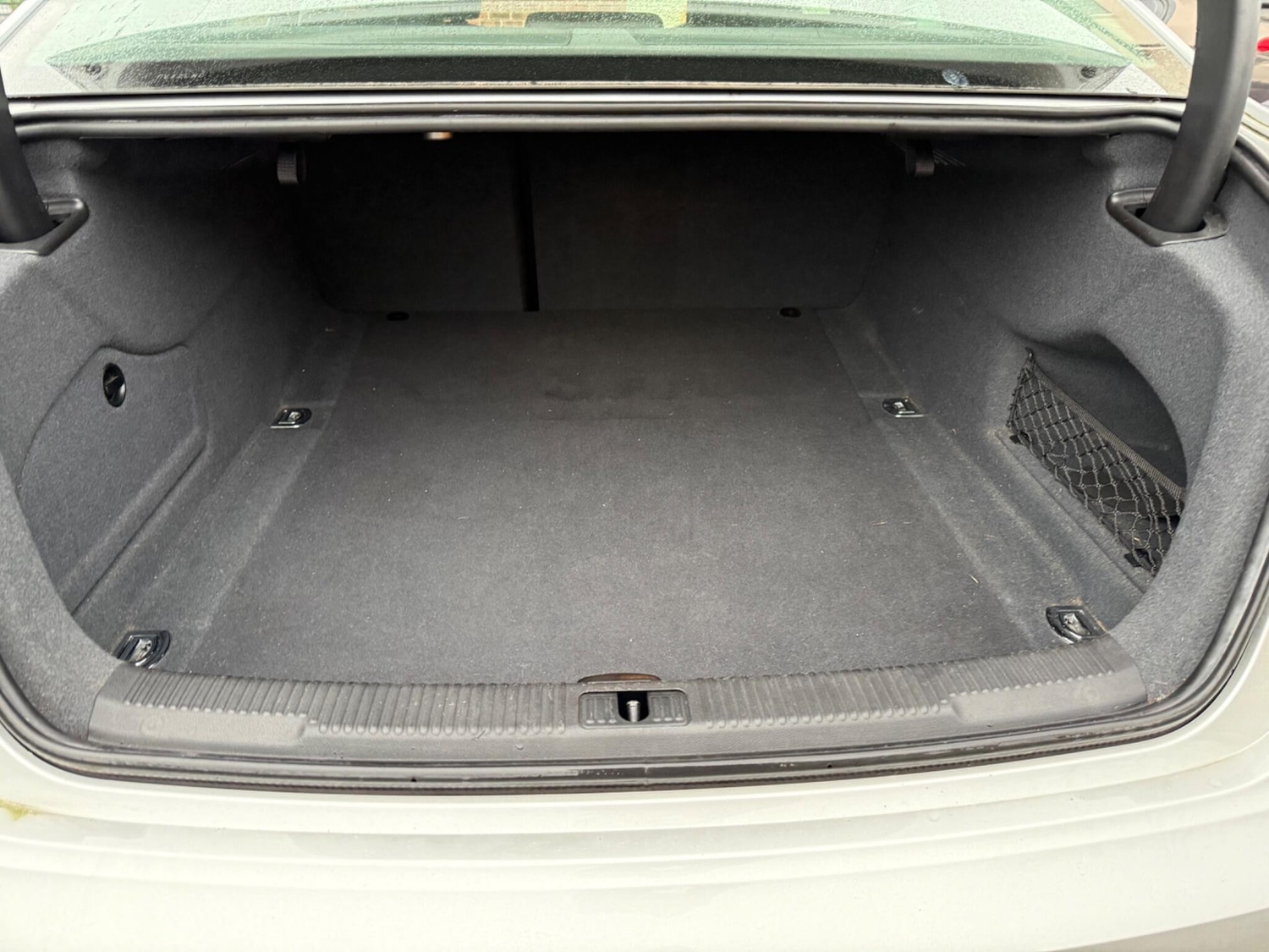 Used Audi A6 Saloon 2012 for sale - 77029239: Photo 32