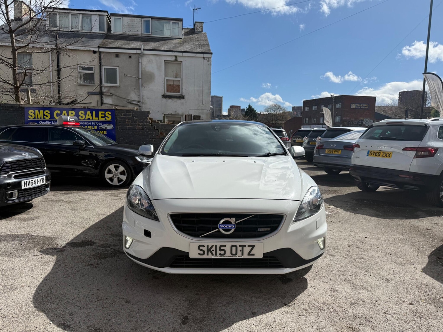 Used Volvo V40 2015 for sale - 78141364: Photo 2