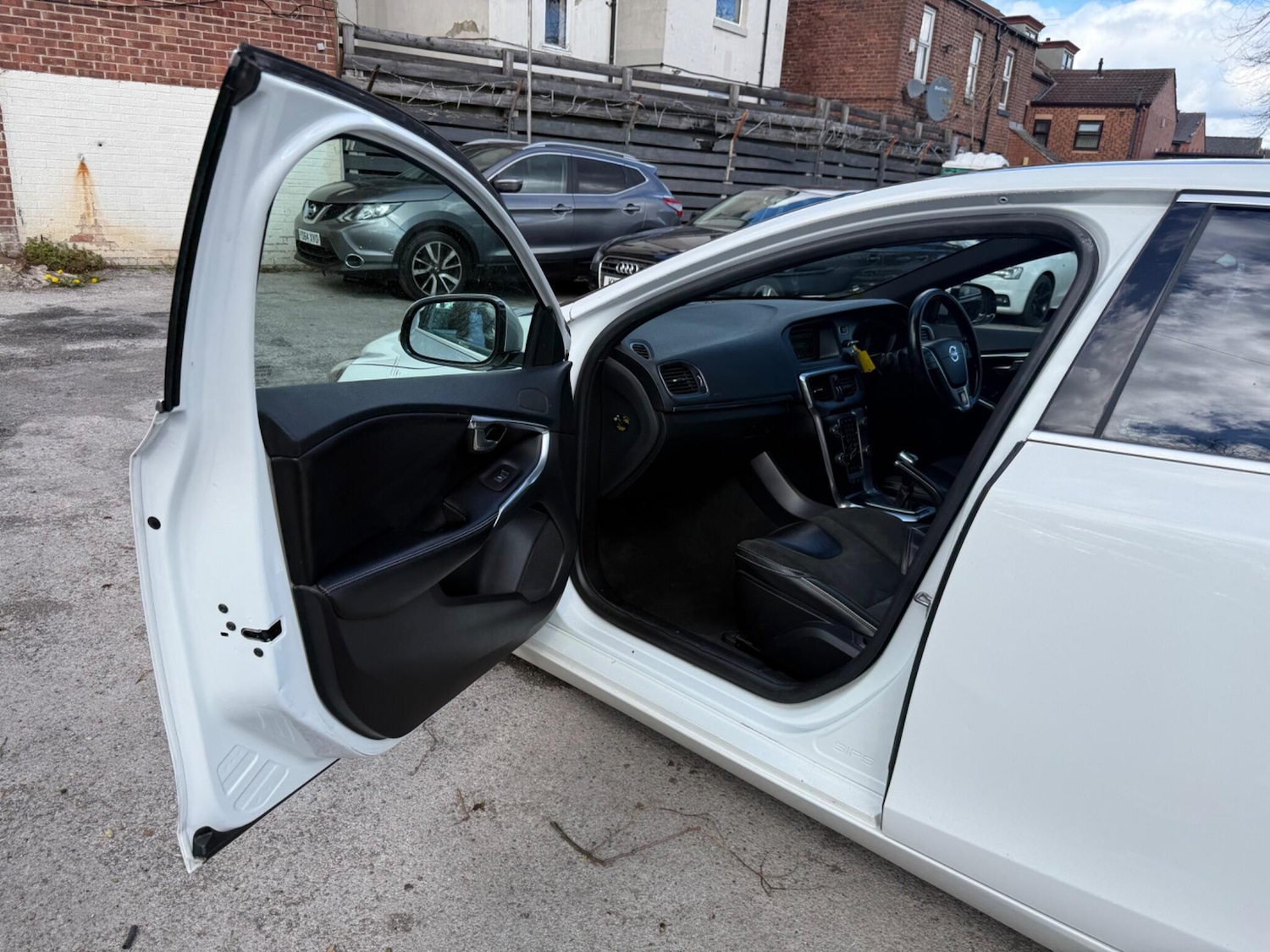 Used Volvo V40 2015 for sale - 78141364: Photo 20