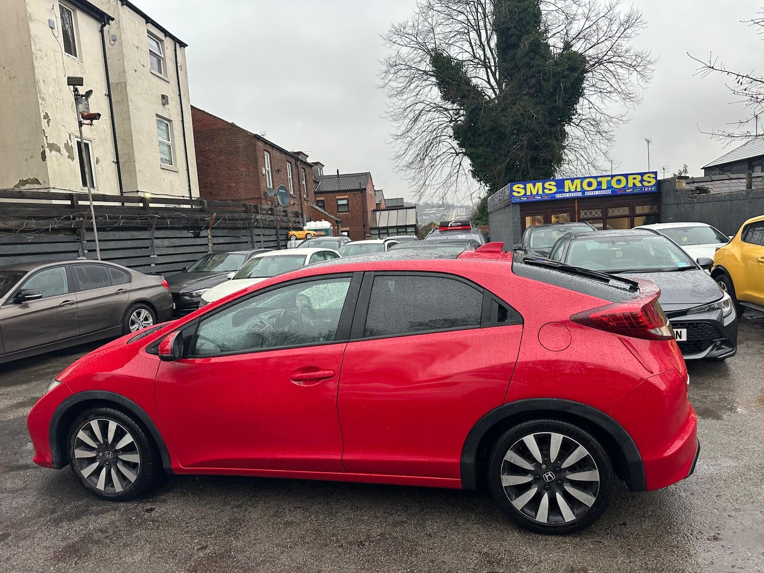 Used Honda Civic 2014 for sale - 76997168: Photo 2