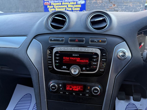 Used Ford Mondeo 2011 for sale - 76167450: Photo 10