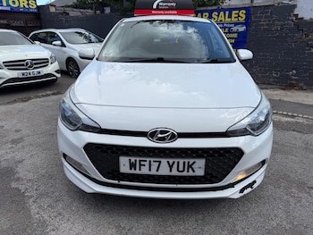 Used Hyundai i20 2017 for sale - 75884329: Photo