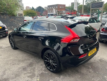 Used Volvo V40 2016 for sale - 75463923: Photo