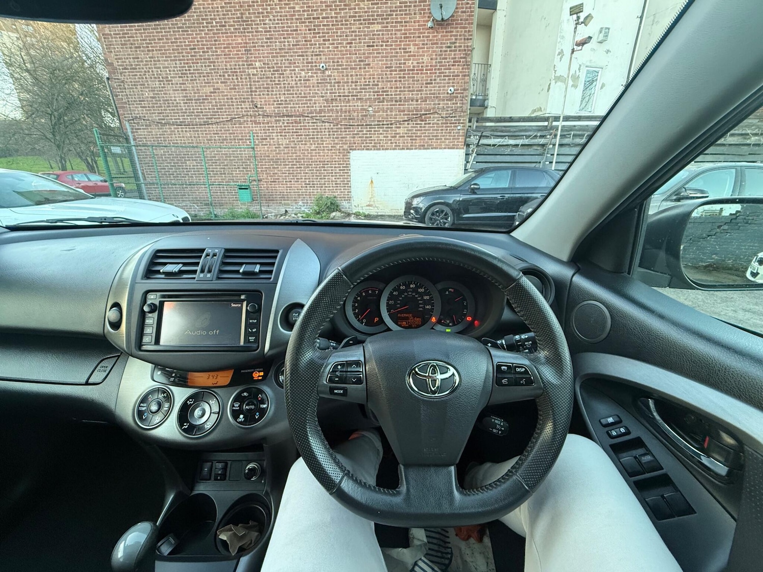 Used Toyota RAV4 2012 for sale - 76918699: Photo 14