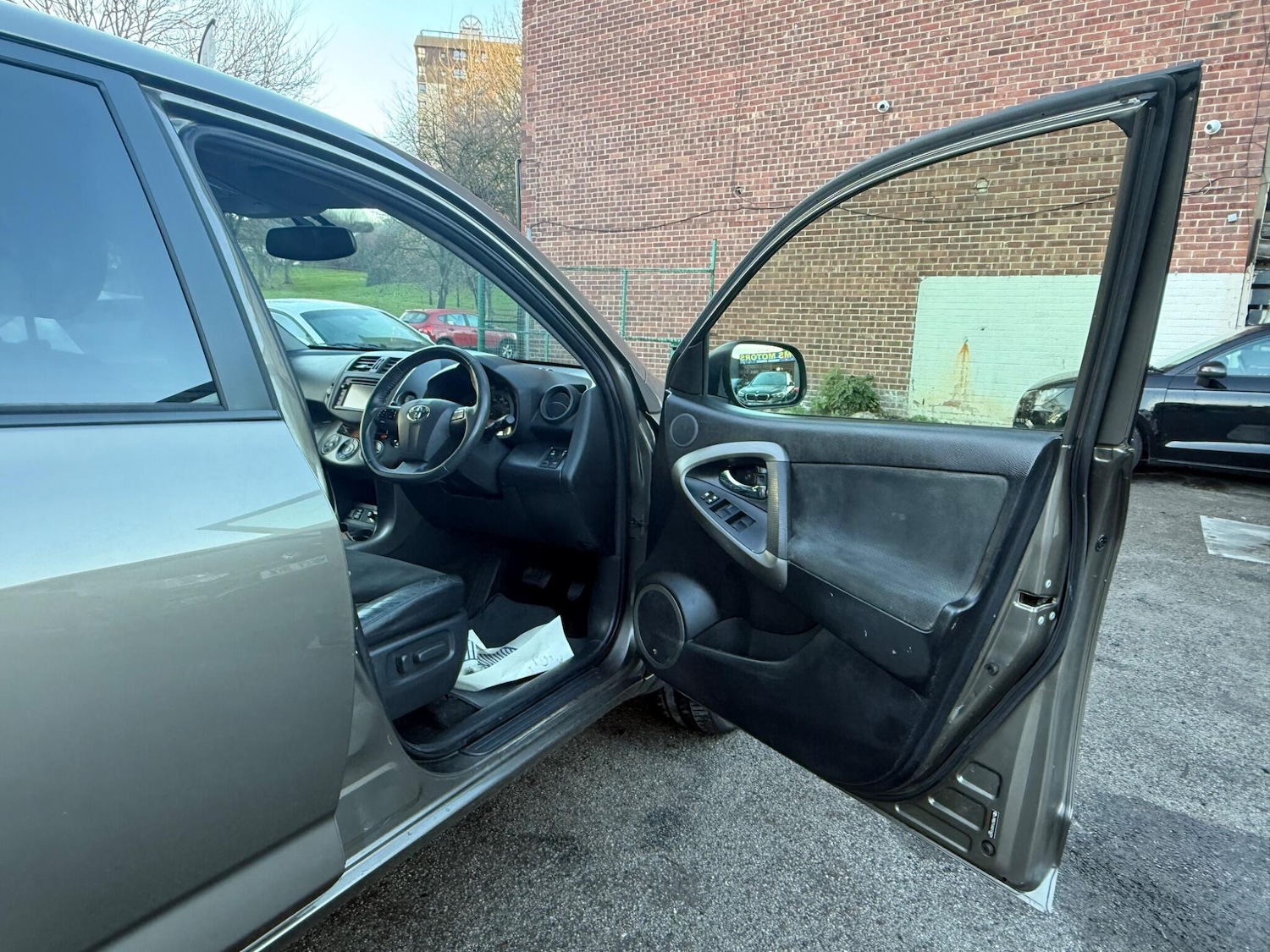 Used Toyota RAV4 2012 for sale - 76918699: Photo 16