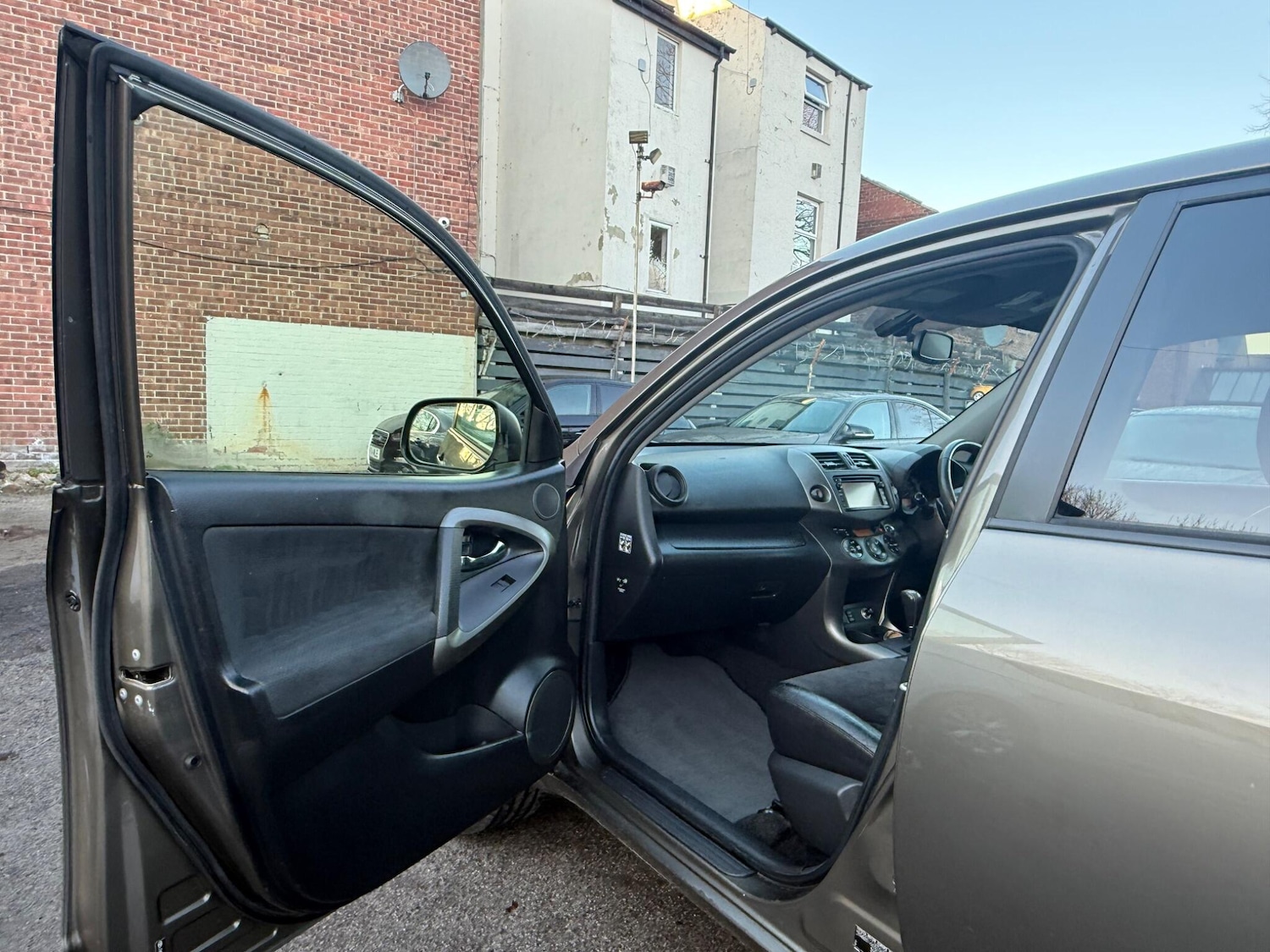 Used Toyota RAV4 2012 for sale - 76918699: Photo 20