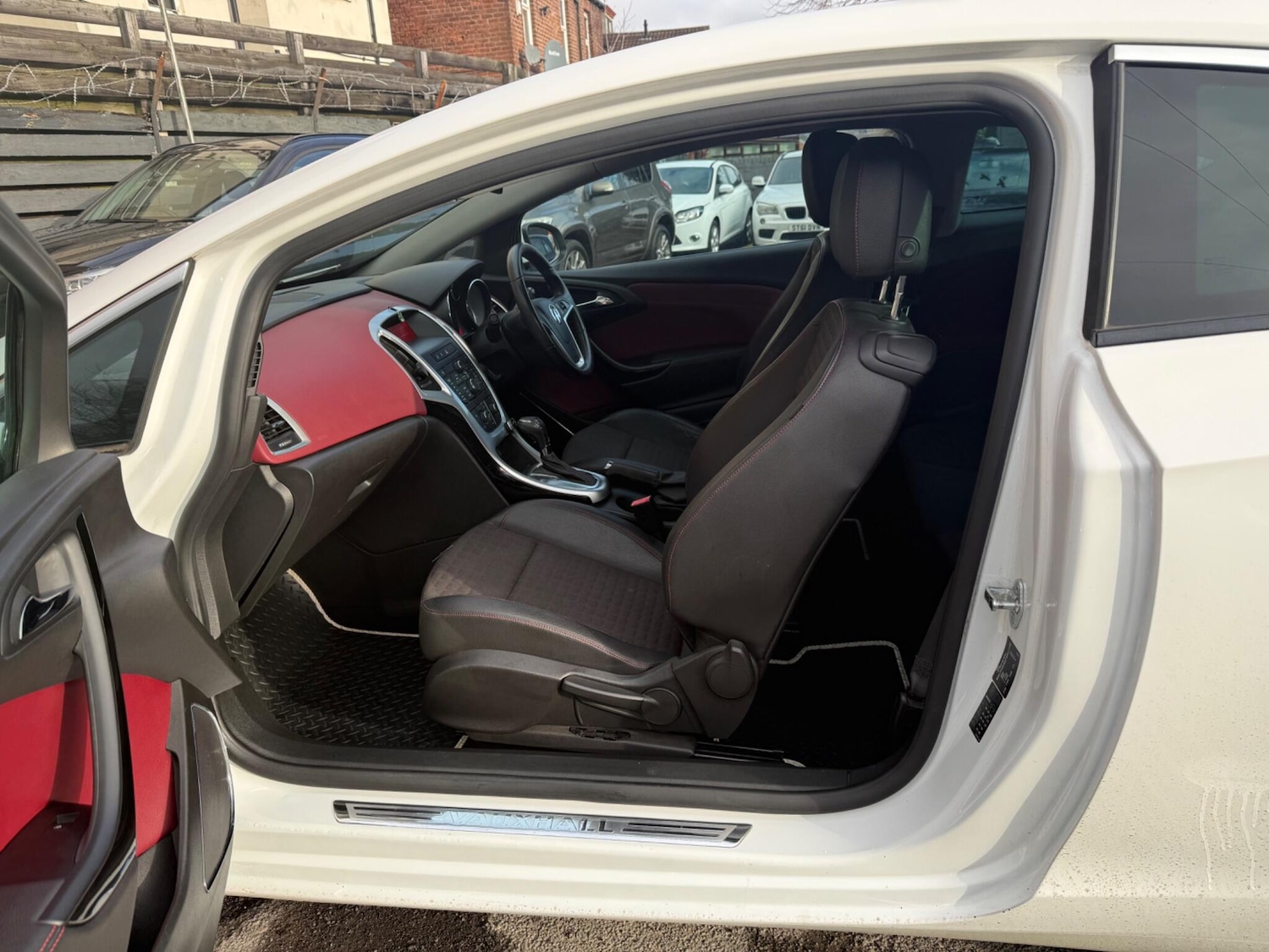 Used Vauxhall Astra GTC 2015 for sale - 77314627: Photo 15