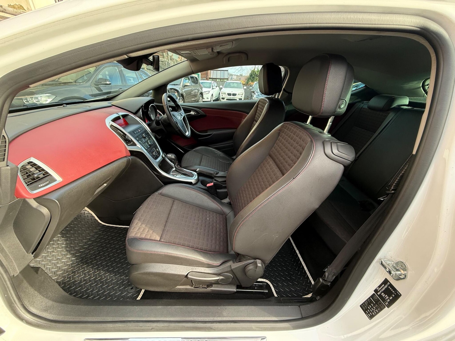 Used Vauxhall Astra GTC 2015 for sale - 77314627: Photo 17