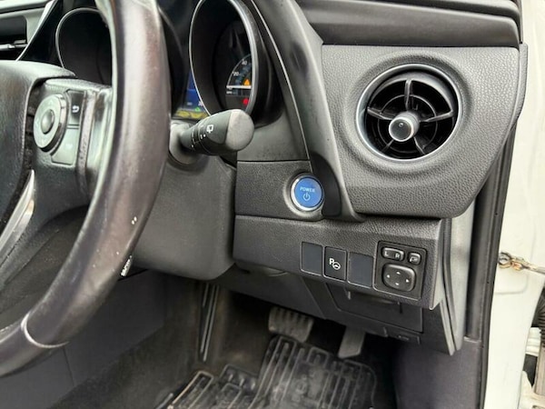 Used Toyota Auris 2015 for sale - 75635065: Photo 17