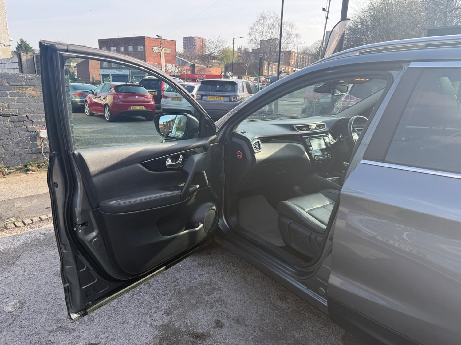 Used Nissan Qashqai 2014 for sale - 77957633: Photo 26