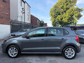 Used Volkswagen Polo 2015 for sale - 79464956: Photo