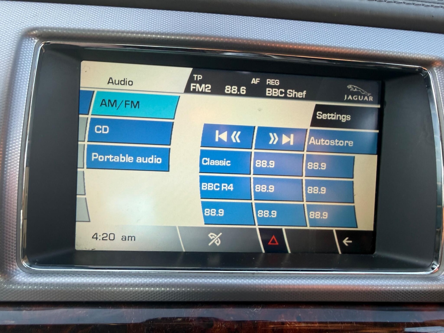 Used Jaguar XF 2010 for sale - 77958053: Photo 14