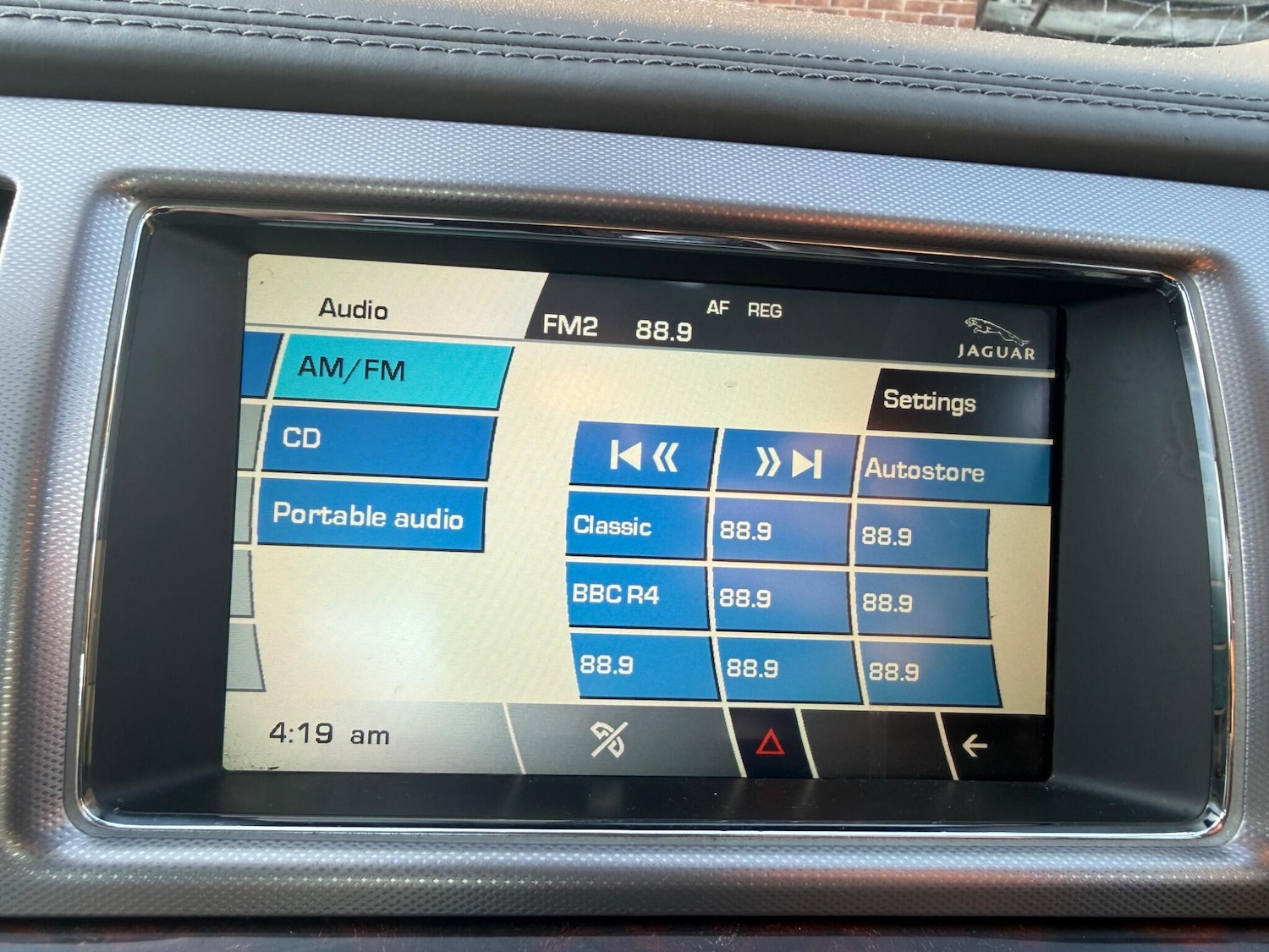 Used Jaguar XF 2010 for sale - 77958053: Photo 15