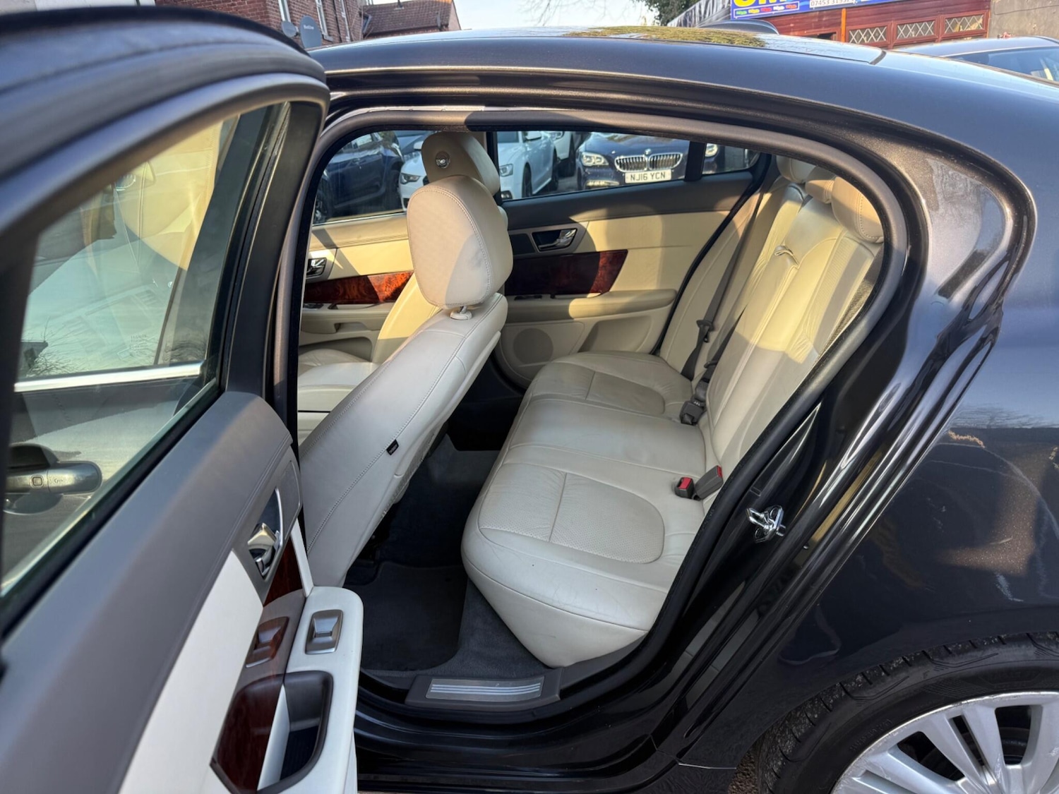 Used Jaguar XF 2010 for sale - 77958053: Photo 26