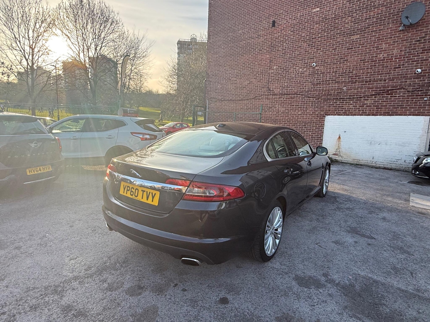 Used Jaguar XF 2010 for sale - 77958053: Photo 7