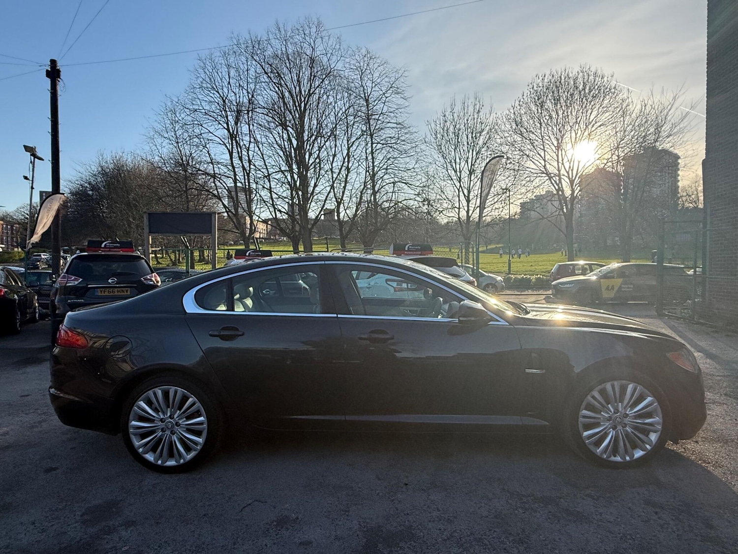 Used Jaguar XF 2010 for sale - 77958053: Photo 8