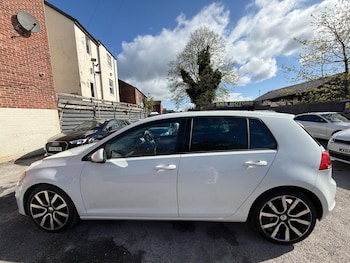 Used Volkswagen Golf 2014 for sale - 78301016: Photo