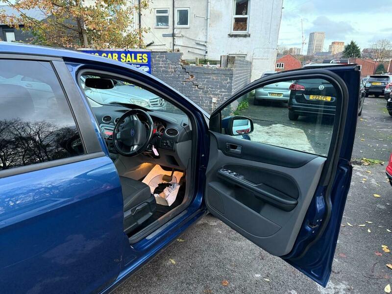 Used Ford Focus 2009 for sale - 76572437: Photo 12