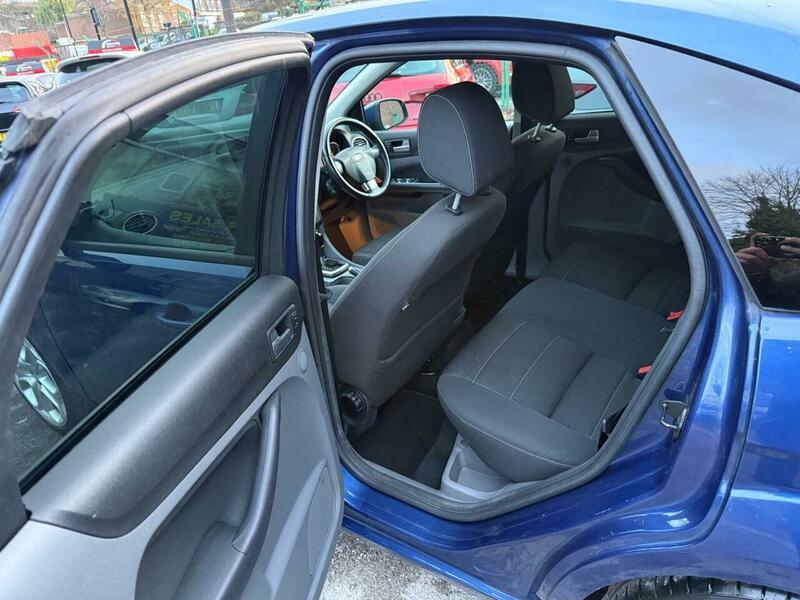 Used Ford Focus 2009 for sale - 76572437: Photo 22