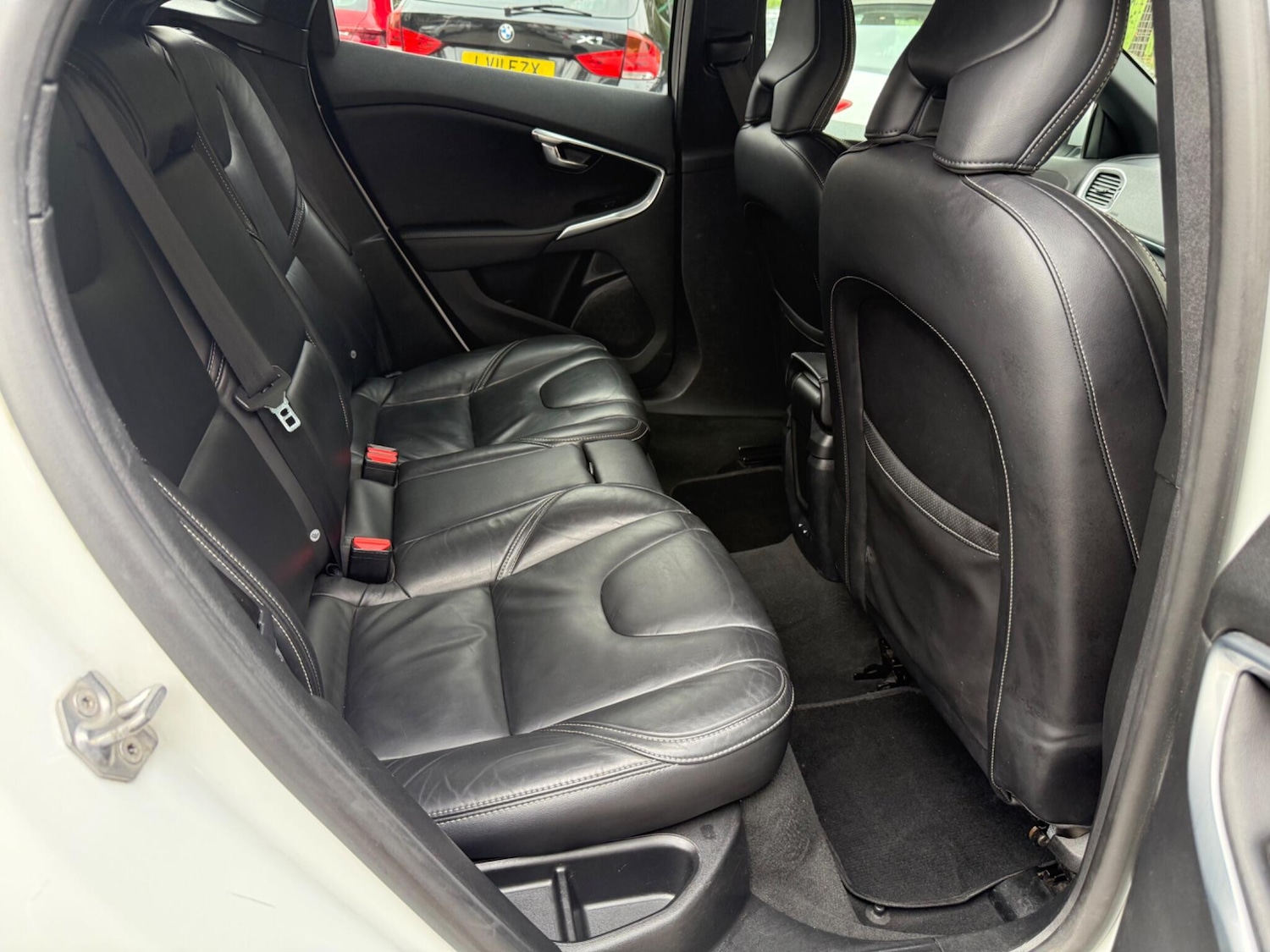 Used Volvo V40 2019 for sale - 76295172: Photo 32