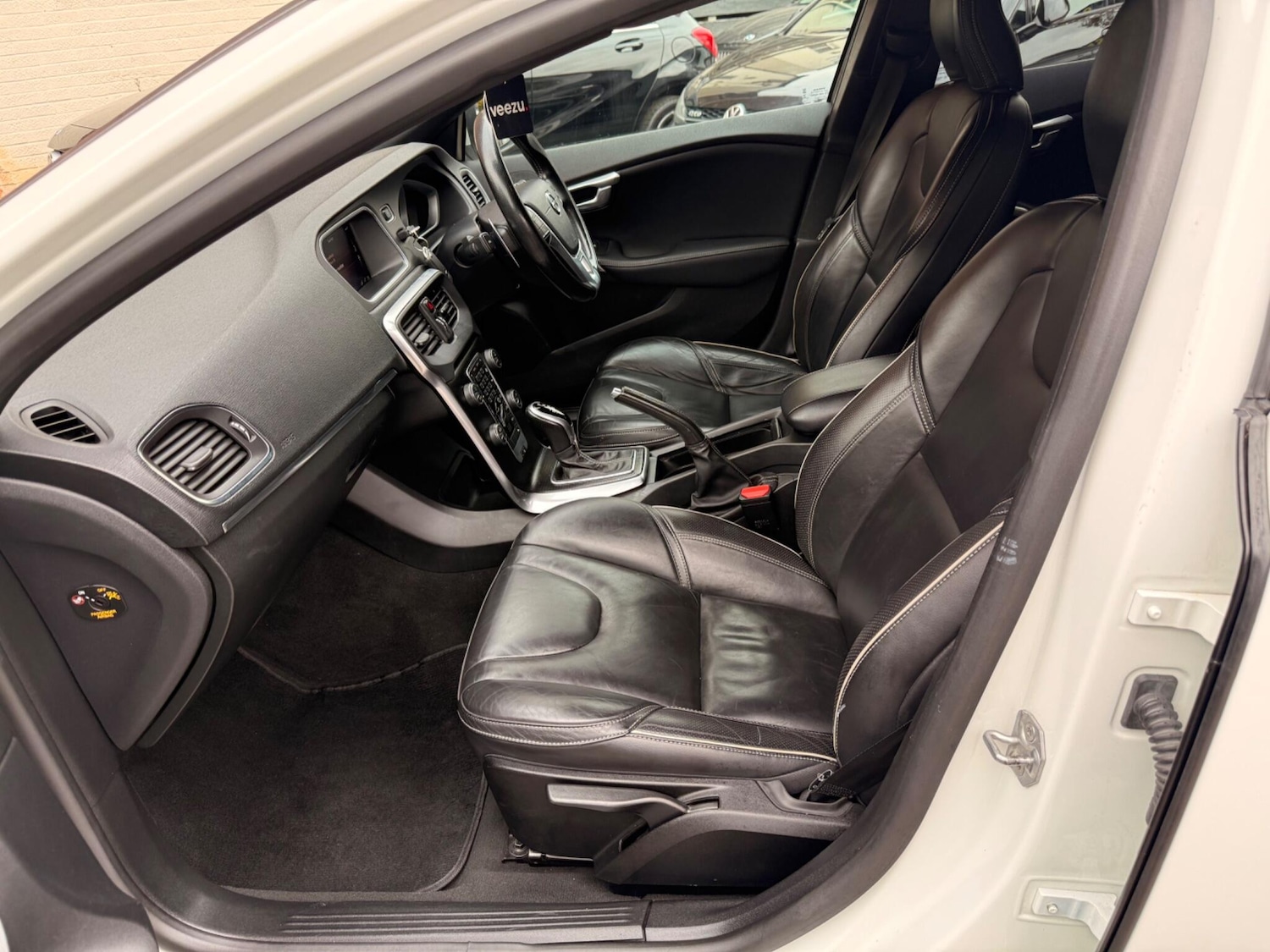 Used Volvo V40 2019 for sale - 76295172: Photo 34