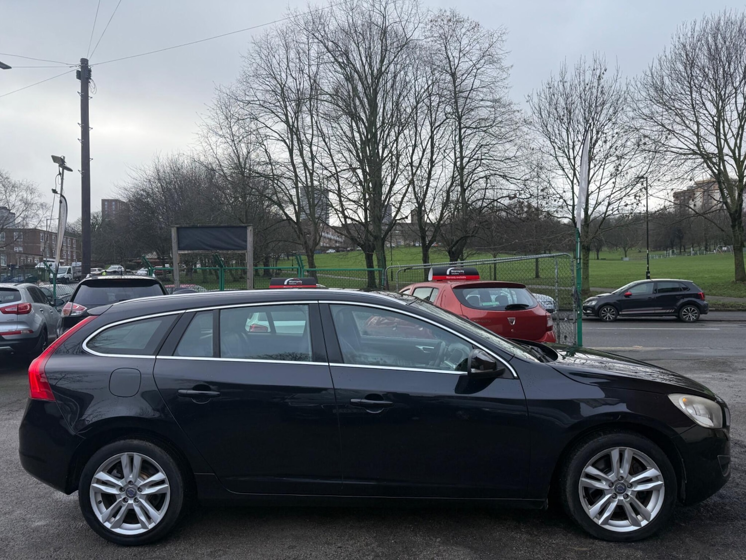 Used Volvo V60 2013 for sale - 77400851: Photo 10
