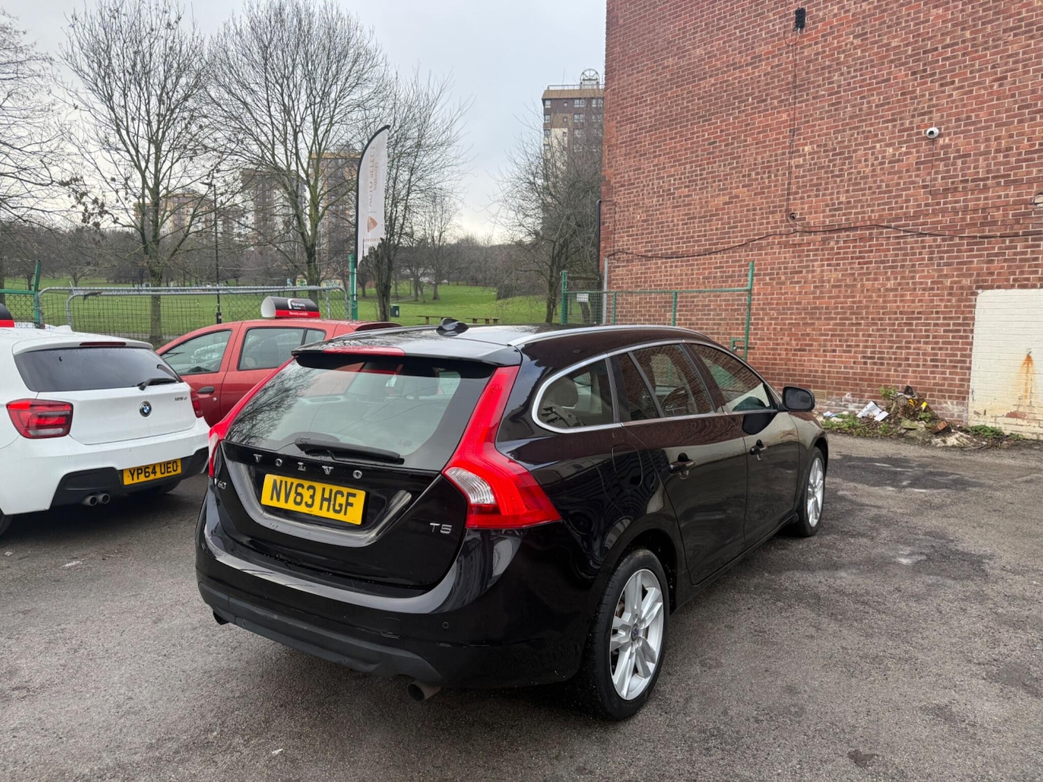 Used Volvo V60 2013 for sale - 77400851: Photo 9