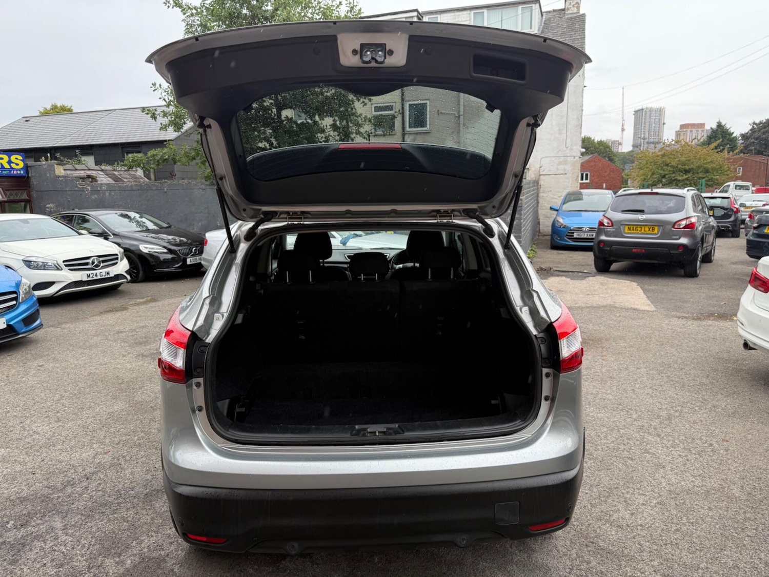 Used Nissan Qashqai for sale - 76989236: Photo 23