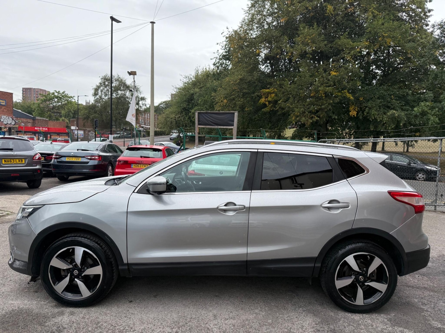 Used Nissan Qashqai for sale - 76989236: Photo 8