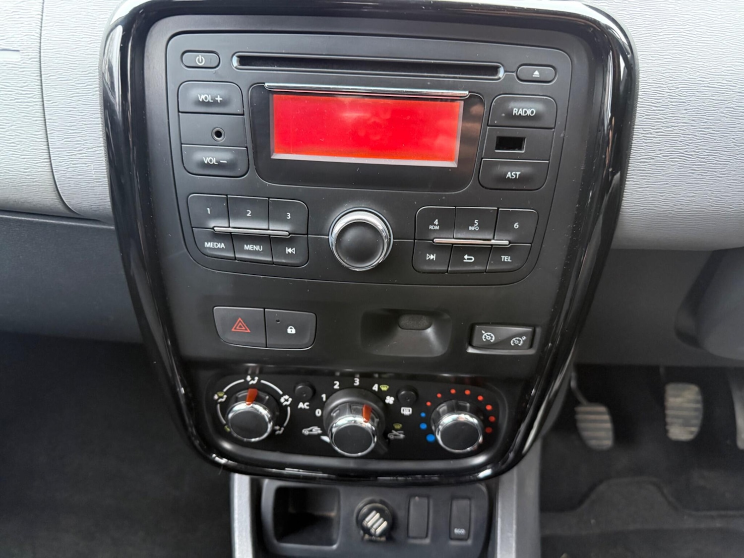 Used Dacia Duster 2015 for sale - 77386670: Photo 12