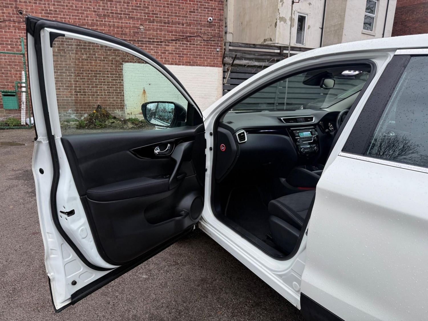 Used Nissan Qashqai 2014 for sale - 77695815: Photo 22