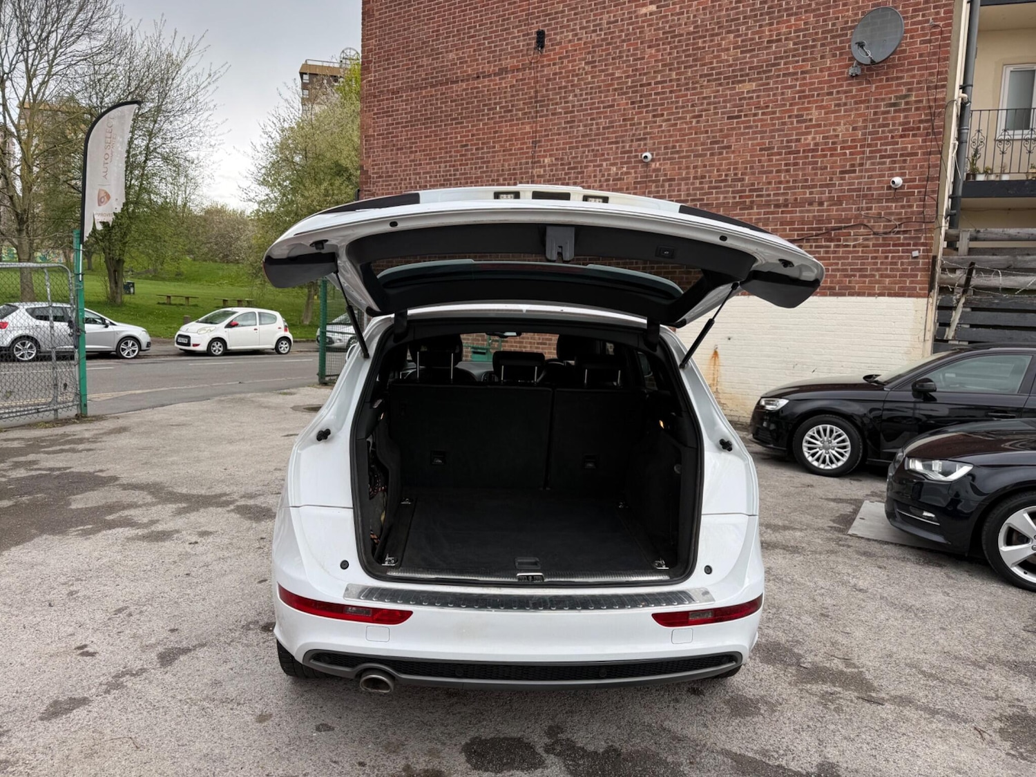 Used Audi Q5 2014 for sale - 78220309: Photo 30