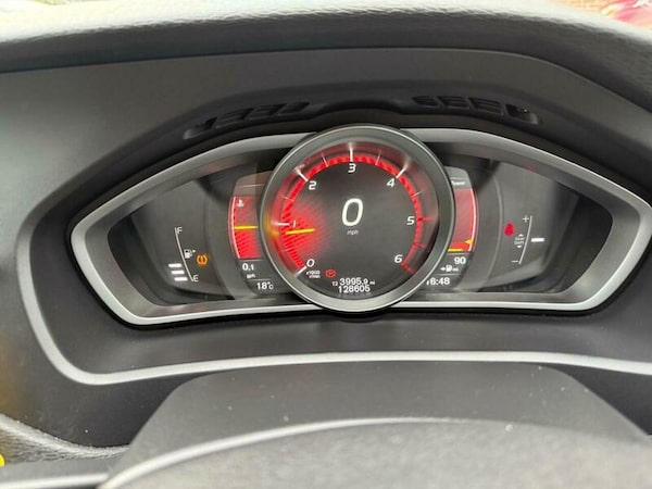 Used Volvo V40 2016 for sale - 76166321: Photo 23