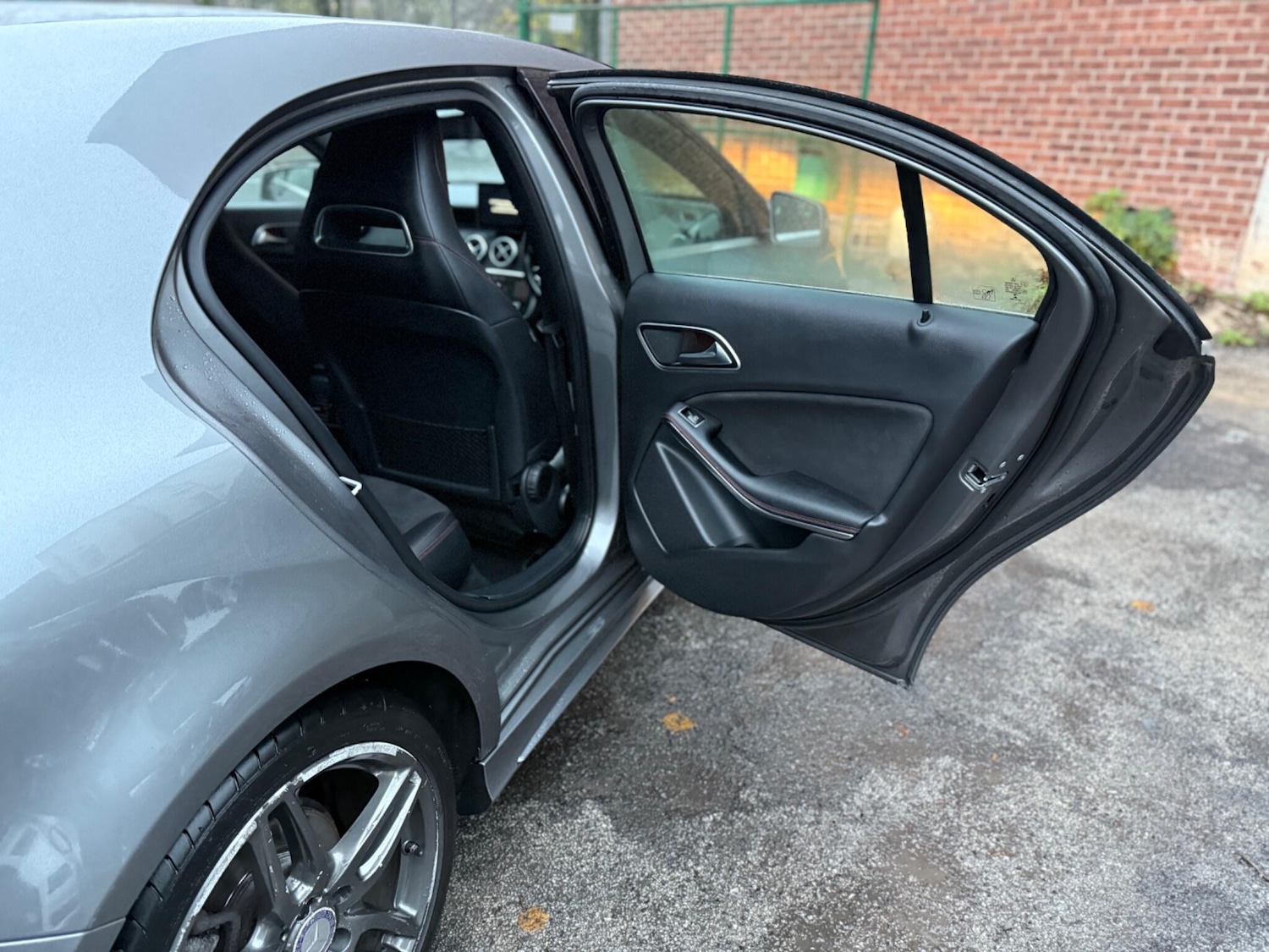 Used Mercedes-Benz A-Class 2016 for sale - 76592423: Photo 9