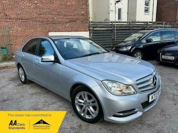 Used Mercedes-Benz C Class 2013 for sale - 77050033: Photo