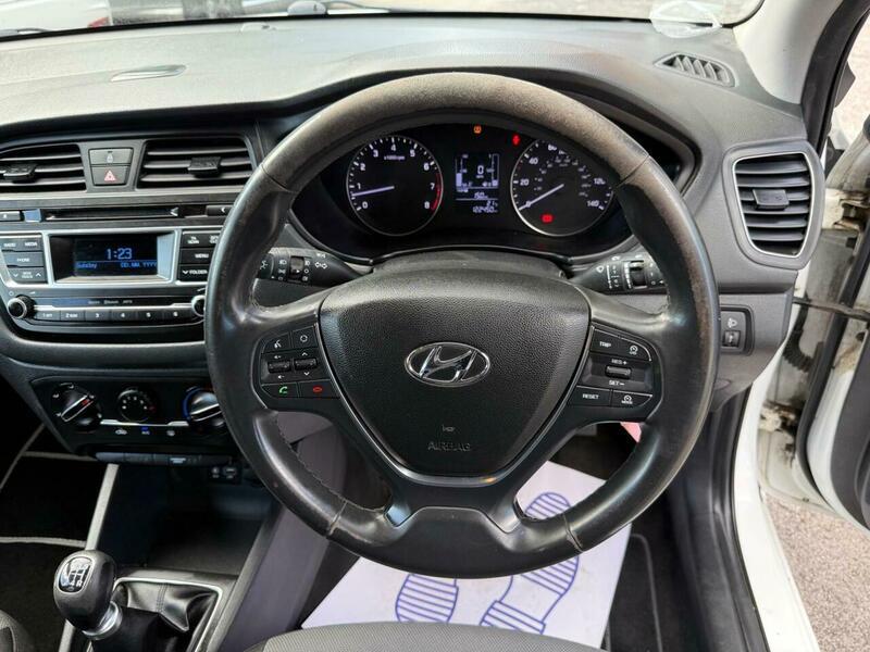 Used Hyundai i20 2017 for sale - 76935875: Photo 12