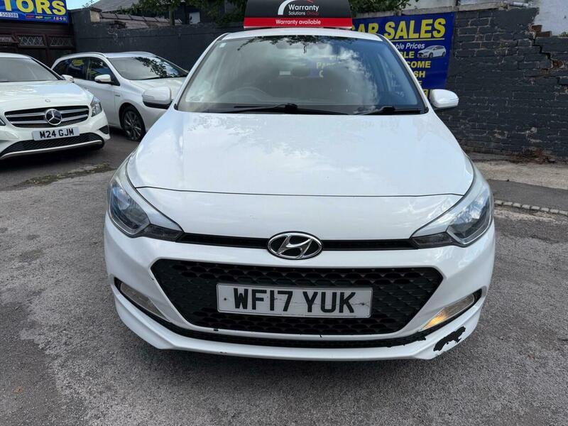 Used Hyundai i20 2017 for sale - 76935875: Photo 2