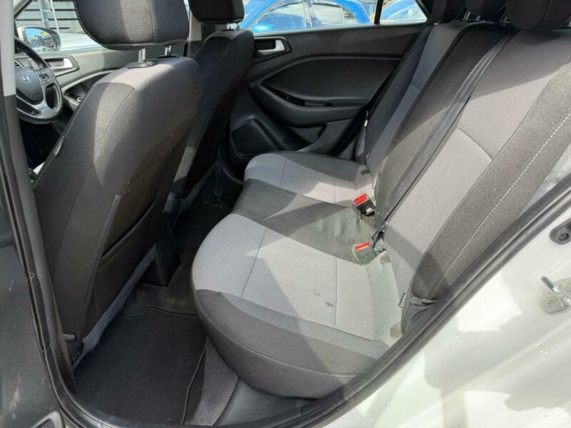 Used Hyundai i20 2017 for sale - 76935875: Photo 21